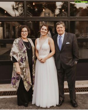 Santino Fontana Instagram - I loved Michael McGrath so much.  I’ve been in shock since I heard the news and can’t find words to express the sudden loss.  But please, please give to his family if you can. He was the most generous and lovely man.  I loved him. Link to the gofundme page in my bio.