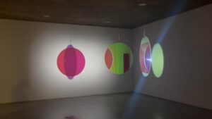 São José Correia Instagram - “ Your welcome reflected “ 2003
@studioolafureliasson  @c3a_andalucia