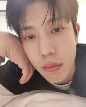 Sapol Assawamunkong Instagram - . a varietiy of ma selfies💕