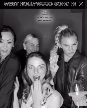 Sara Coates Instagram - As of late 💖
