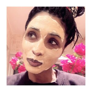 Sara Martins Instagram - I decided to do that too ...🤡 

#selfcare #happysunday #heathyspiritsoulandbody
#metime