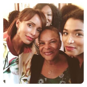Sara Martins Instagram - Tellement fière 
Merci pour votre soutien Christiane 
#christianetaubira #modele #idole #force #noirenestpasmonmetier  @diasporact @hotelbarriere_lefouquets