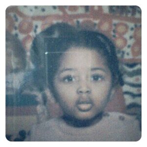 Sara Martins Instagram - How I feel most of the time !
Like a scared and surprised little girl....
#mimime #childhood #oldselfie #blessed