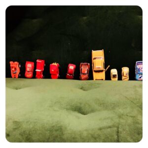 Sara Martins Instagram - 👀 je crois que mon petit garçon est maniaque...mais j’aime ça 
.
.
I think my baby boy has OCD...but I like it 
#toystory #cars #cute