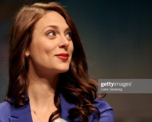 Sara Mitich Instagram - Thank you #STLV! What a wonderful time it was. Thank you to everyone who made this weekend as lovely and welcoming as it was! Thank you to all the amazing Star Trek fans for reminding me how blessed I am to be in this family. Thank you to my Disco family for being so full of love and light. Thank you to Vegas for being Vegas! (and my fellow #BridgeKids for teaching me how to gamble 😉😉😉)
.
I’d like to give a special shout out to @superheroirl and their #BeKind campaign. Such an important cause. Please take a look, grab a hat or shirt and support 💗💗💗💗 Let’s all #EndBullying together. .
Thank you to @creationent for being such wonderful organizers and @coolwatersprods for treating me like a Star.
.
Until next year! 🙏🏻🤗🖖🏻❤️
.
#startrek #startrekdiscovery #stlv #stlv19 #cbsallaccess