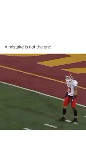 Sara Mitich Instagram - This gave me full body goosebumps.

His focus. His instincts. His redirects. His teammates. 🔥🙌🏻

Via @matt_siapno 

#getit #motivation #mistakes #dontstop #gratitudeattitude #mood #inspiration