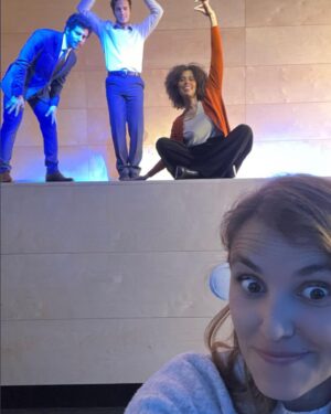 Sara Santos Instagram - Cabe-nos a nós construir um futuro melhor.
Na @universidadeautonomadelisboa temos a possibilidade de nos munirmos dos melhores ensinamentos e acima de tudo ser feliz. É um orgulho fazer parte do que aí vem. Obrigada a toda a equipa, pelo dia que nos proporcionaram🌟