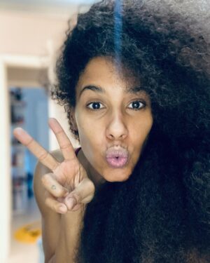 Sara Santos Instagram - Oi tudo bem!? 

#hair #natural #womman #dance #dengo