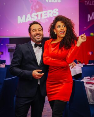 Sara Santos Instagram - Gala @vanguardstars, há 5 anos a fazer história. É um orgulho fazer parte desta família e que bom momento vivido na tua companhia @sandrobernardo. Obrigada **
#tenis #tenisfeminino #tenismasculino #masters #vanguardstars