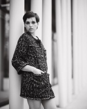 Sara Serraiocco Instagram - The beauty of  #chanelmetiersdart 

Thanks to @chanelofficial @chanel.beauty 

Press office @upgradeartist 
Styling @valeriajmarchetti