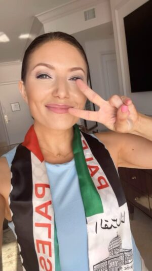 Sarah Alami Instagram - #freepalestine always. Have so much to share from the weekend. But I was really distraught after seeing kids AGAIN killed and nothing being done about it. However , thankful for all of these #students who peacefully protest against the mass slaughtering of human life. #palestine #gaza is on my mind day and night