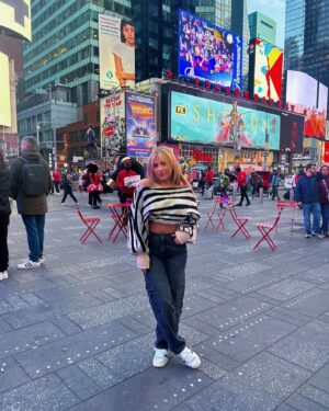 Sarah Georgiana Instagram - tourist moment 😘