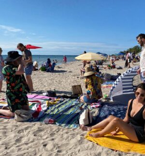 Sarah Power Instagram - ☀️ LABO(U)R DAY ☀️
