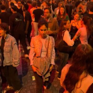 Sarah Wilson Instagram - Paris fête de la musique and the start of summer. The whole city goes out into the streets to dance. My local patisserie turned into a family disco, teen boys moshing to Lebanese celebration songs with 🇵🇸 flags…and everyone talking to each other about the … election and the far right. And no grief. No idiocy. 🤷🏽‍♀️
