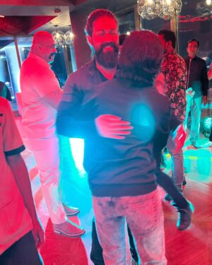 Saran Shakthi Instagram - Another best night of my life! ♥️✨

Thank you so much each and everyone for all your love  towards Farmaan and for Kgf chapter2! Much much love to you all my everything! ❤️❤️❤️

#kgfchapter2 #kgf2 #50thdaycelebration