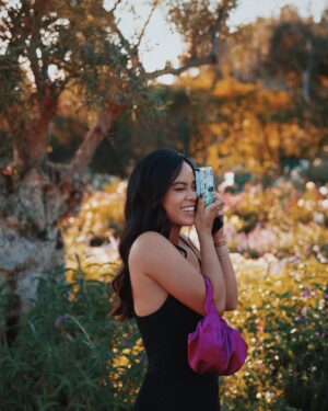Sari Arambulo Instagram - we’ve entered jordan year everybody🤠 here’s looking at you, 2023!! 🌱