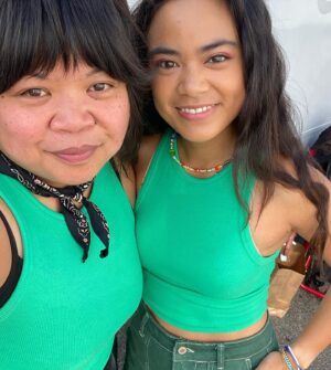 Sari Arambulo Instagram - just feeling really really lucky to be a part of something this special 🎈come meet bella on the @sho_thelword !!! 🧡

camera crumbs of the fuzziest summer   fall with the most wonderful talented hoomans 🕺🏻