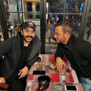 Sarp Akkaya Instagram - #happyvalentinesday @modakitap