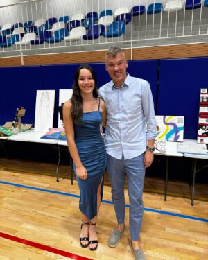 Šarūnas Jasikevičius Instagram - Middle school graduate!!!Very proud of you Aila!!!