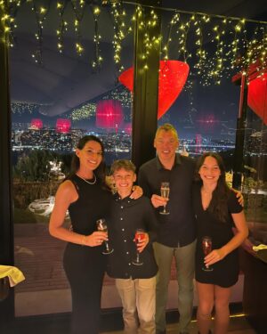 Šarūnas Jasikevičius Instagram - Merry Christmas From Our Family to Yours!!!!#christmas #istanbul🇹🇷