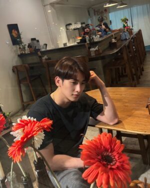 Sarunsathorn Tanawatcharawat Instagram - ♾️