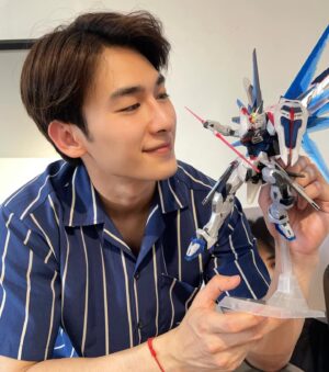 Sarunsathorn Tanawatcharawat Instagram - 3 days completed my gundam❤️
#gundam #thegundambasethailand #bandai