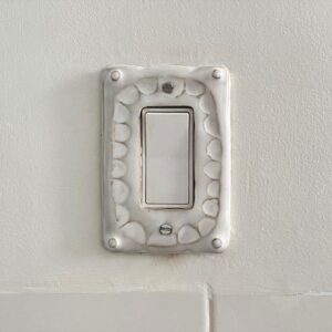 Sasha Frolova Instagram - I made some ceramic light switch covers💡

Seemed like a really valuable investment of my time seeing as light bulbs are the foundation of “Eureka Moments” and I am striving to have many of those. Hope you like them! 🤠