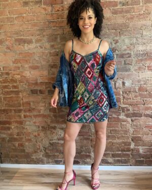Sasha Hutchings Instagram - Let 👏🏽 me 👏🏽 tell 👏🏽 you about my best friend @msdfiggs 
She is an an extraordinary human and lucky for me, an impeccable stylist.

Watch @runtheworldstarz and then head to her midtown vintage store @couturedujournyc for a fresh LEWK. 

No better way to celebrate @leighdav ‘s “love letter to Black women and Harlem” than with my GIRL Dionne Figgins. I love you so much. Thank you for showing up for me better than I’m sometimes prepared to show up for myself. 

Get you one!!!

Styled by: @msdfiggs & @couturedujournyc 
👗: @olegcassini 
👠 💎 & 🧥: @couturedujournyc & @msdfiggs closet
💇🏽‍♀️&💄: these hands 👋🏽