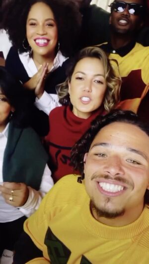 Sasha Hutchings Instagram - FRANDS. 🎄 

I honestly forgot I had Xmas content to post so…get ready for the next 12 hours. 🫠🎅🏿🤦🏽‍♀️