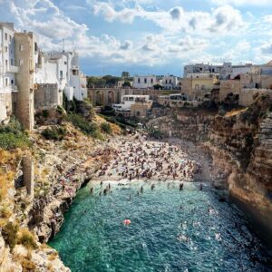 Sasha Roiz Instagram - I left my ❤️ in Puglia 🇮🇹 
Martina Franca, Ostuni, Polignano a Mare, Lecce, Alberobello, Monopoli, Bari, Lecce, Ostuni, Trani