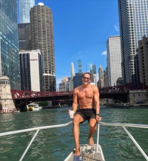 Sasha Roiz Instagram - Exceedingly grateful to my new family at @nbcchicagomed for the opportunity to come play with you this season. What a joy it’s been to portray tech giant Jack Dayton, especially as a man who can never get his printer to work. The warmth and graciousness of the cast and crew was supreme and I thank you. And Chicago, what can I say, couldn’t have asked for a more beautiful, cultured, scrumptious city to discover. Congratulations everyone on completing another successful season and here’s to many more. @nbconechicago @nbc #chicago