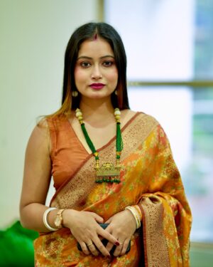 Satirtha Debnath Instagram - Saree ❤️ 

Saree from @gourisankar.bastralaya 
Photos by @s_a_n_d_i_p3435 

#sareelove #sareefashion #photooftheday #dailylook #fashionstyle #instagood #instadaily #influencer #northeast #tripura #bengaligirl
