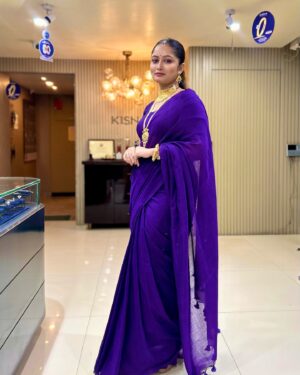 Satirtha Debnath Instagram - 💜🦋 
Jewellery @swarnakamaljewellers 

#sareelove #jewellery #goldcollection #swarnakamaljewellers #agartala #northeastindia