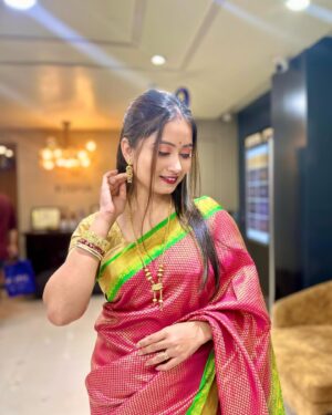 Satirtha Debnath Instagram - Isque re❤️❤️ 

#photooftheday #sareelove #ethnicwear #bengaligirl #instagood #instagram #instafashion #followｍe