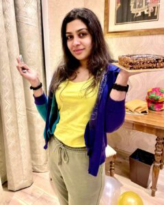 Actress Satna Titus HD Instagram Photos and Wallpapers February 2024
