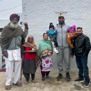 Satnam Singh Bhamara Instagram - I had a great time with my family I really miss you everyone love you 🙏🙏🙏. #satnamsingh #AllEliteWrestling #AllElite #AEW #AEWRampage #OneInABillion #SinghInRing #TheIndianGiant  #SinghIsKing  #mumbai