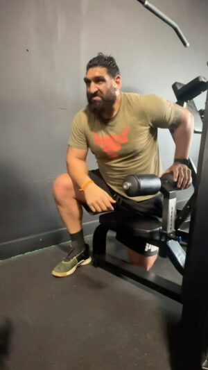 Satnam Singh Bhamara Instagram - 💪😤

#OneInABillion #AEW #SinghInRing #AEWRampage #AEWDynamite #AEWDark #AllElite #SinghIsKing #TheIndianGiant #PunjabiGiant #Malwa #Majha #Punjab #PB19 #Barnala #SikhMuscle #Gym #GymRat #Wrestling