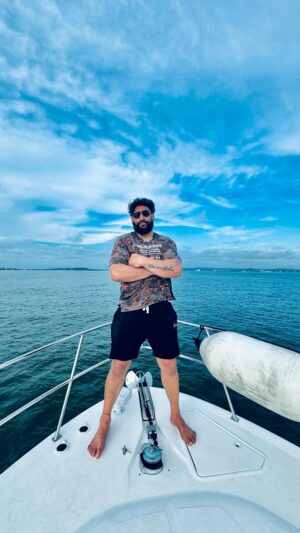 Satnam Singh Bhamara Instagram - Good times with my brothers🛥️🇨🇴

@sunnygillofficial @dil_sahota_pt @pacmandip @teejayy25 

#WhenInColombia #BachVibes #6ft7ft #BachTrip #Bach #Colombia🇨🇴 #Cartagena #BoysTrip #BachelorParty #OneInABillion #6Foot7Foot #Sidhu #LLSMW #GOAT #Legend #SatnamSingh #AEW #ALLElite