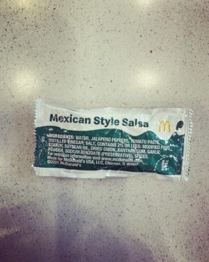 Satoshi Tsumabuki Instagram - #mcdonalds 

#夜マック店長、本場アメリカで朝マック食べる

Sausage Burrito美味しかった！
アメリカ限定なのかな？サルサソースとの相性抜群

#夜マック 
#朝マック 
#マクドナルド
#ロサンゼルス