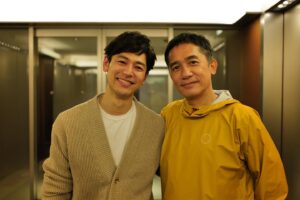 Satoshi Tsumabuki Instagram - 未だに信じられない

夢のような時間だった

いつか一緒に芝居できることを夢見て…

#トニーレオン
#tonyleung 
#梁朝偉
#自分の存在を知っていてくれただけで幸せ
#こんなに心が綺麗な方と会ったことはない
#photobycalvin
#thankscalvin