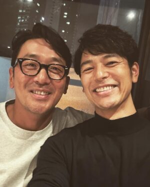 Satoshi Tsumabuki Instagram - #하정우

Best friend. 

#親友 

#베프 

#ハジョンウ
#hajungwoo 
#釜山国際映画祭 
#ある男
#ノーボーイズノークライ
#飲み過ぎた
