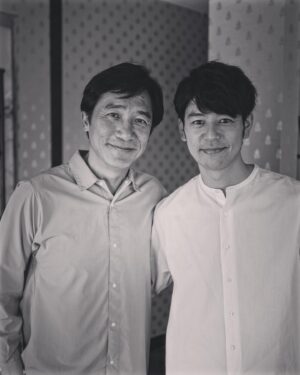 Satoshi Tsumabuki Instagram - #tonyleung 

再会

reunion

重逢

#トニーレオン
#カルバンチェン