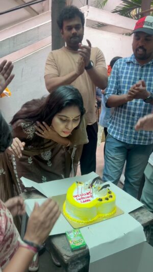 Satya sri Instagram - Thank you @nareshjabardasth 🫶 and to the entire Jabardasth team for making my day more memorable…I feel very thankful to be a part of this team… Thank you so much once again for your unconditional love towards me..❤️

#love #grattitude #birthdayspecial 

@actressrohini 
@jabardasth_ramprasad 
@thagubothramesh 
@kevvukartheek 
@jabardastnukaraju 
@patas_praveen_official 
@jabardasth_ashok 
@rocket_raghava_official 
@jabardast_jithender