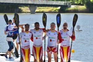 Saúl Craviotto Instagram - Medalla de bronce 🥉 en la Copa del Mundo.

Esta era la única prueba internacional antes del los JJOO de París. Sabemos dónde estamos en la actualidad y esto nos motiva para seguir luchando.

Paso a paso, con actitud, con cabeza y creyendo que se puede… lo vamos a lograr, estoy 100% seguro 🧠👊🇪🇸

@miguelgf200 haz que ocurra otra vez 🙏

📷 @rfepiraguismo