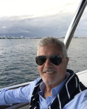 Saúl Lisazo Instagram - Disfrutando Miami!!