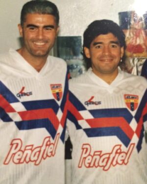 Saúl Lisazo Instagram - Querido Diego,descansa en paz!!!🙏🙏
