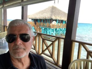 Saúl Lisazo Instagram - Llegando a Cap Cana,Sanctuary,festival de cine,vacaciones!!😂😂