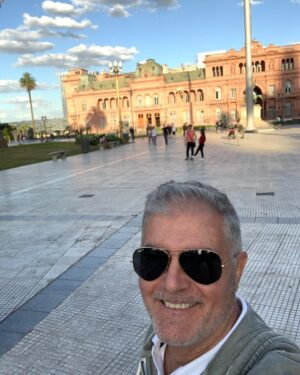 Saúl Lisazo Instagram - Turisteando por  bs as ,saludos!!!