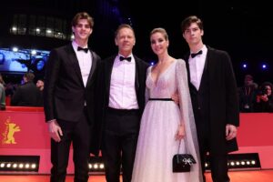 Saul Nanni Instagram - Il cast di Supersex sul red carpet della Berlinale è 💥