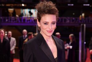 Saul Nanni Instagram - Il cast di Supersex sul red carpet della Berlinale è 💥